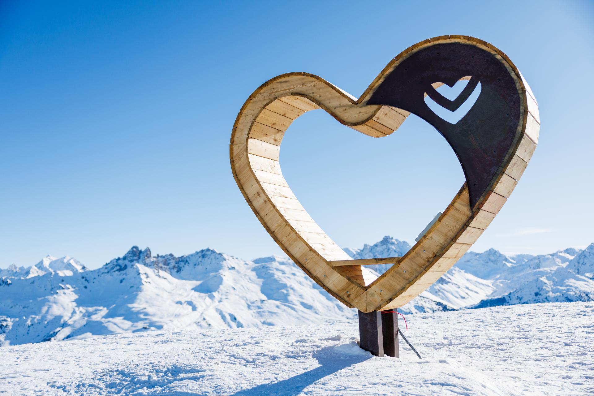 Broschüren und Pistenkarten